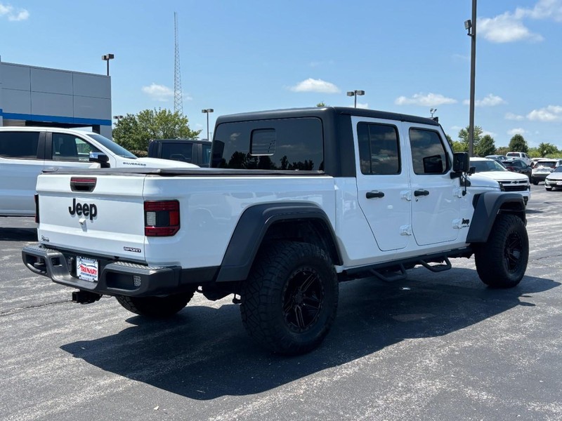 Jeep Gladiator Vehicle Image 03