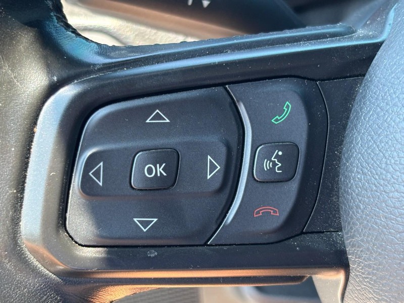 Jeep Gladiator Vehicle Image 17