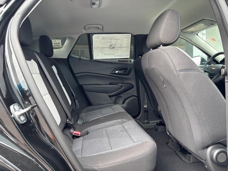 Chevrolet Trax Vehicle Image 05