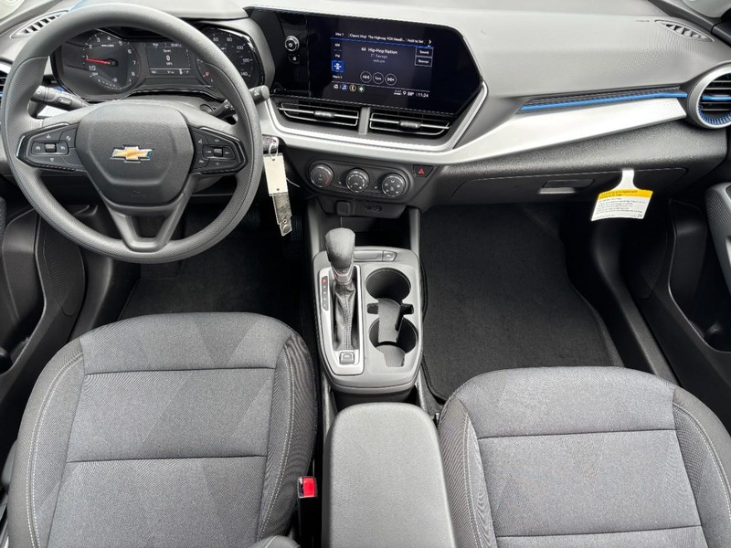 Chevrolet Trax Vehicle Image 06