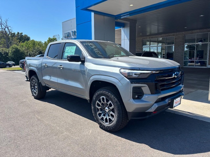 Chevrolet Colorado Vehicle Image 02