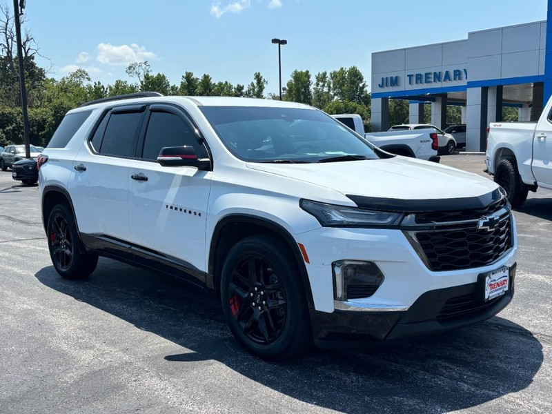 Chevrolet Traverse Vehicle Image 02