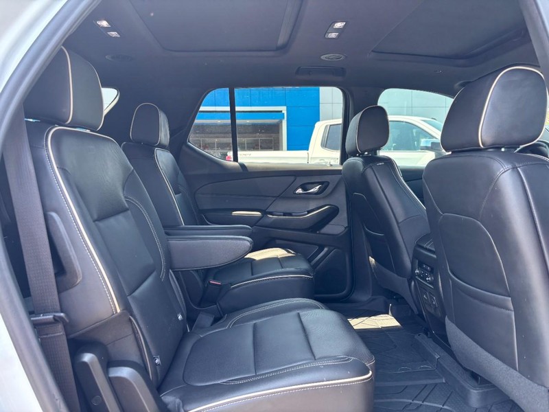 Chevrolet Traverse Vehicle Image 10