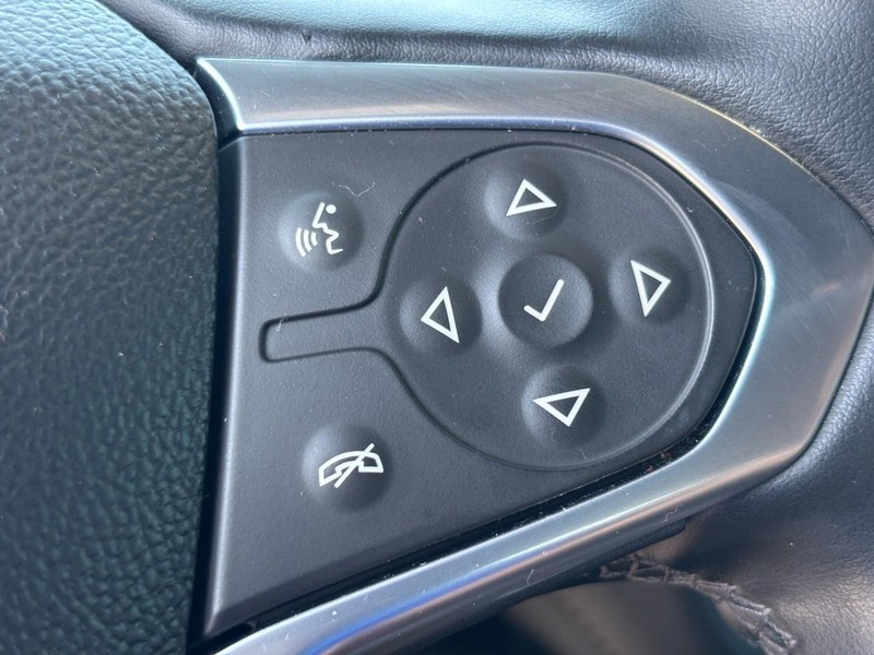 Chevrolet Traverse Vehicle Image 19