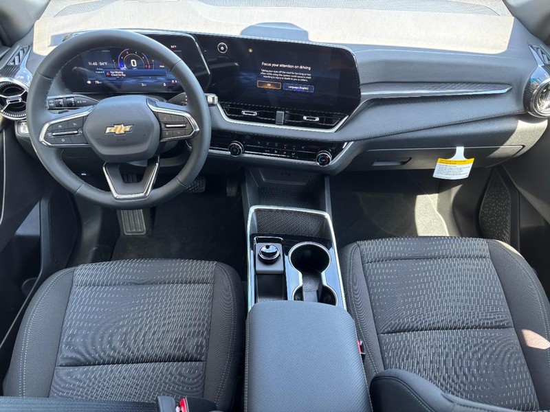 Chevrolet Equinox Vehicle Image 06
