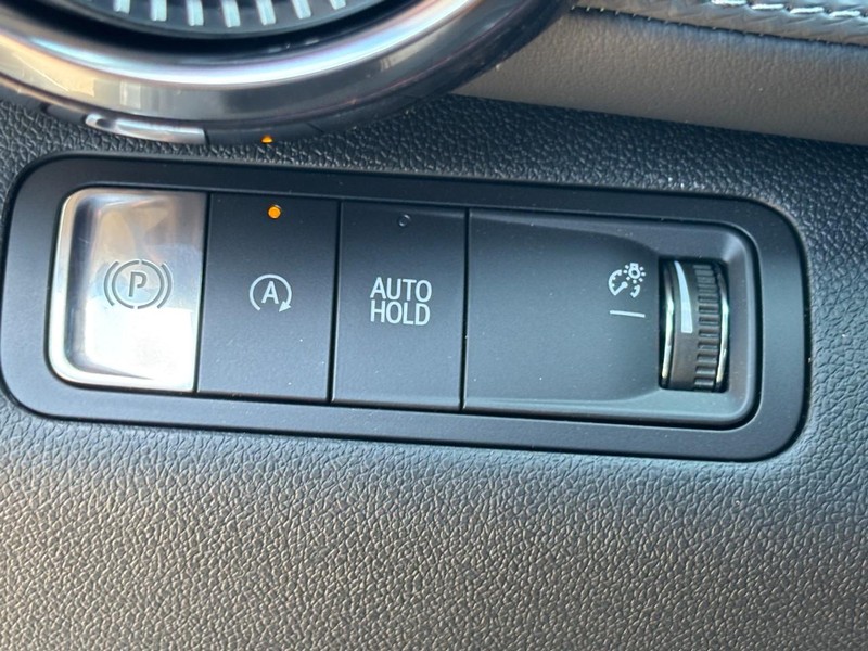 Chevrolet Equinox Vehicle Image 11