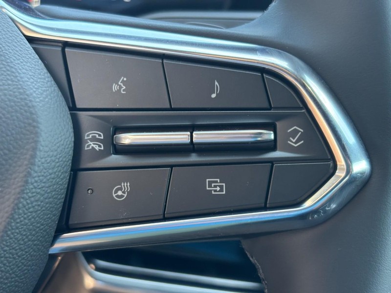 Chevrolet Equinox Vehicle Image 13
