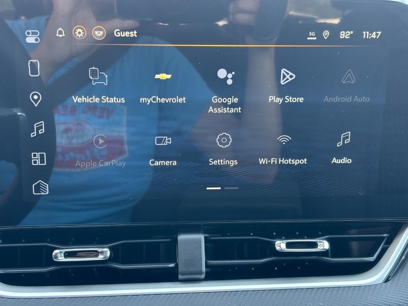 Chevrolet Equinox Vehicle Image 15