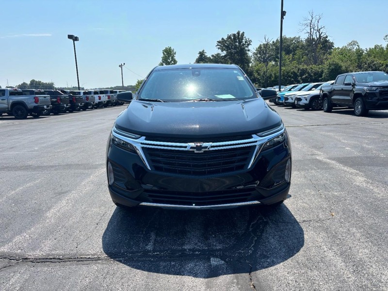 Chevrolet Equinox Vehicle Image 09