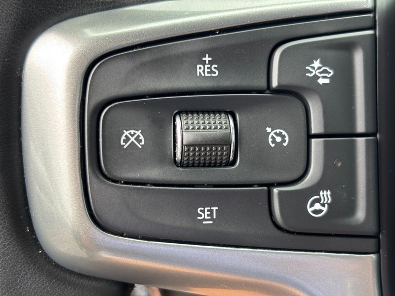 Chevrolet Silverado 1500 Vehicle Image 17