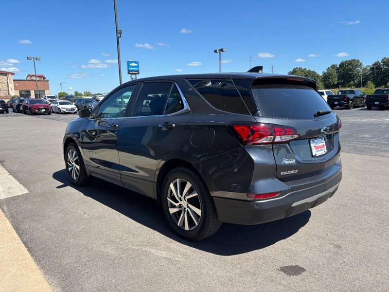 Chevrolet Equinox Vehicle Image 06