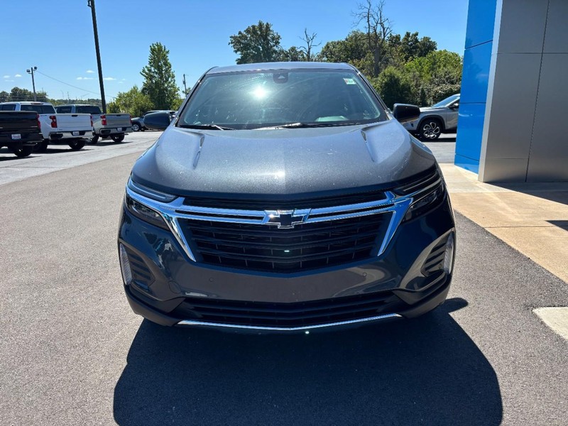 Chevrolet Equinox Vehicle Image 09