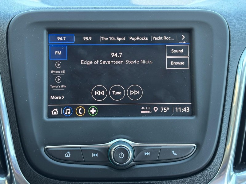 Chevrolet Equinox Vehicle Image 13