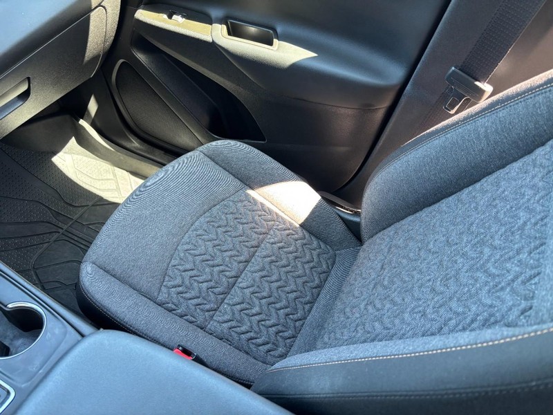 Chevrolet Equinox Vehicle Image 15