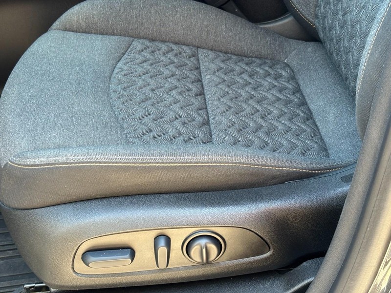Chevrolet Equinox Vehicle Image 26