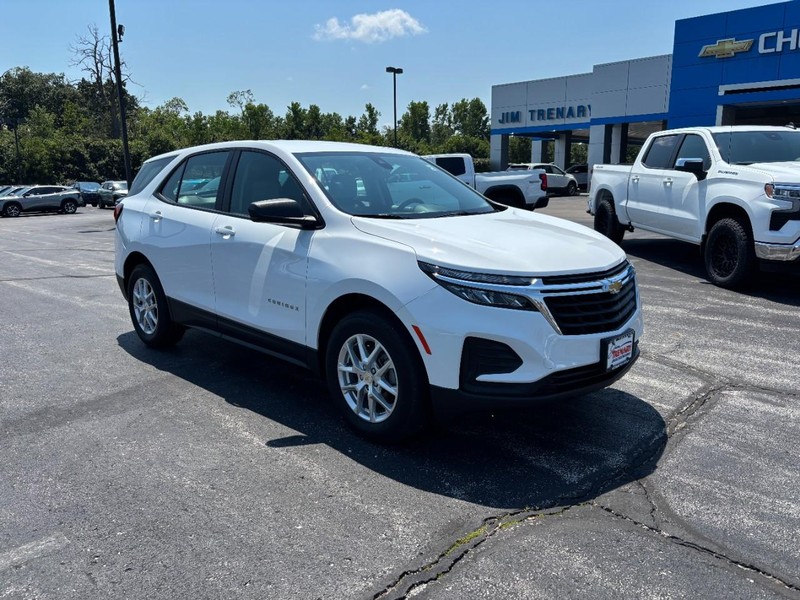 Chevrolet Equinox Vehicle Image 02