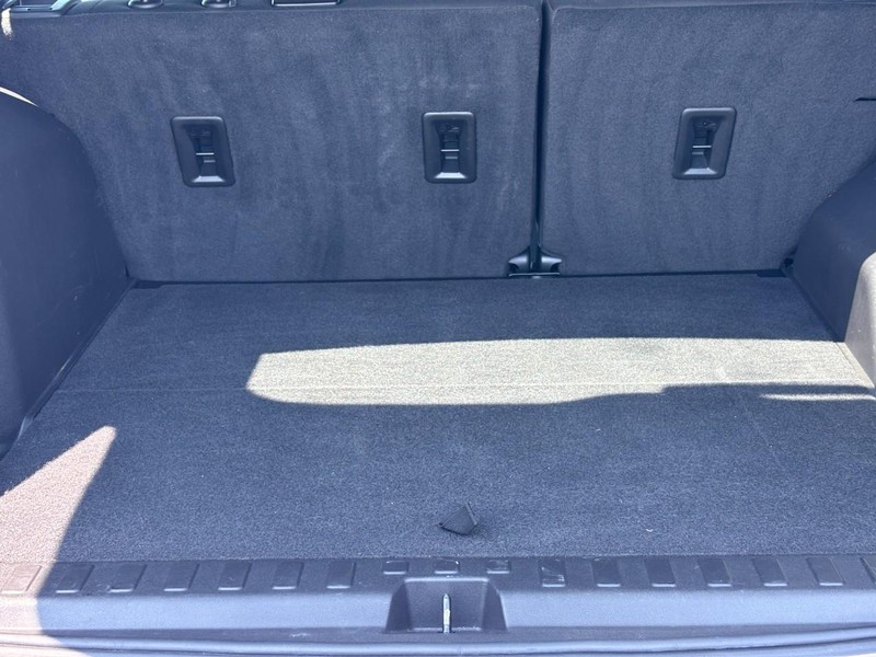Chevrolet Equinox Vehicle Image 04
