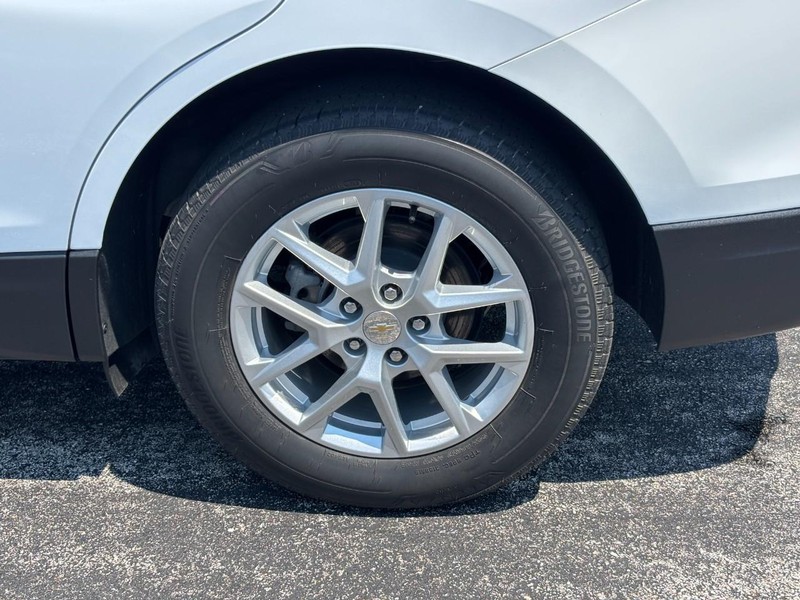 Chevrolet Equinox Vehicle Image 07