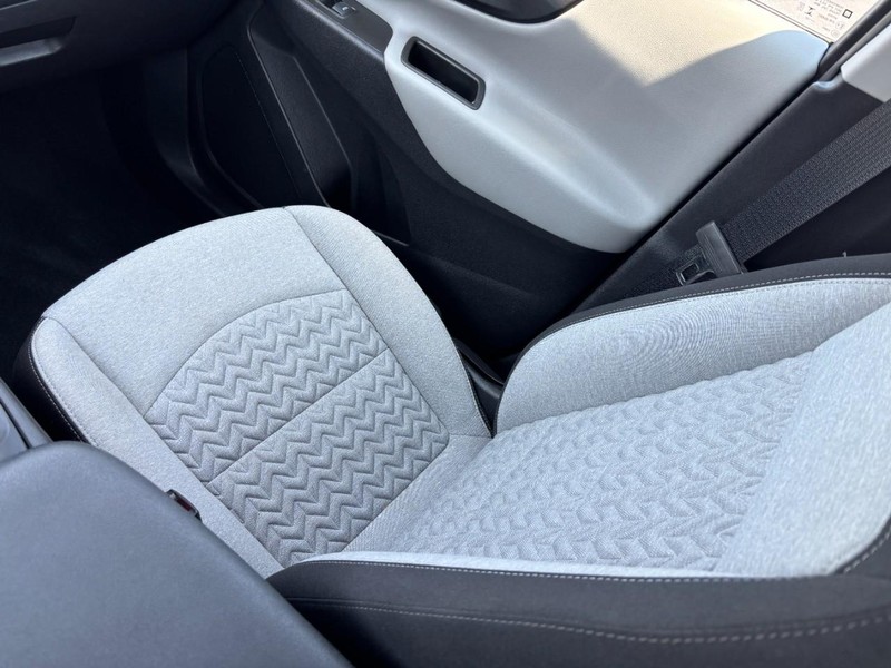 Chevrolet Equinox Vehicle Image 15