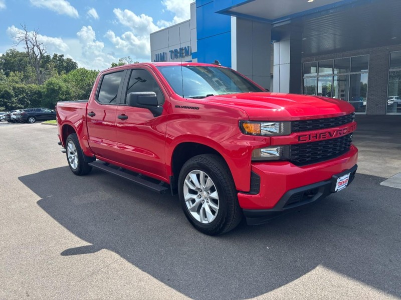 Chevrolet Silverado 1500 Vehicle Image 02