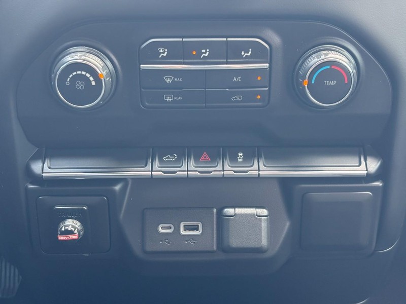 Chevrolet Silverado 1500 Vehicle Image 14