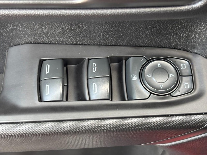 Chevrolet Silverado 1500 Vehicle Image 22