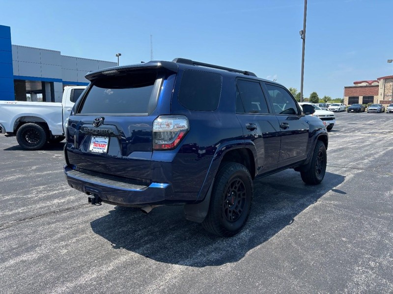 Toyota 4Runner Vehicle Image 03