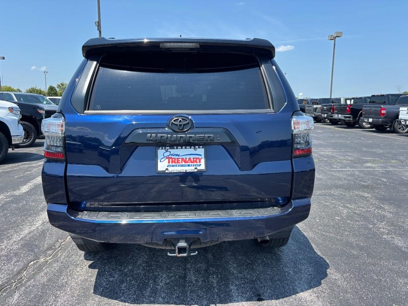 Toyota 4Runner Vehicle Image 05