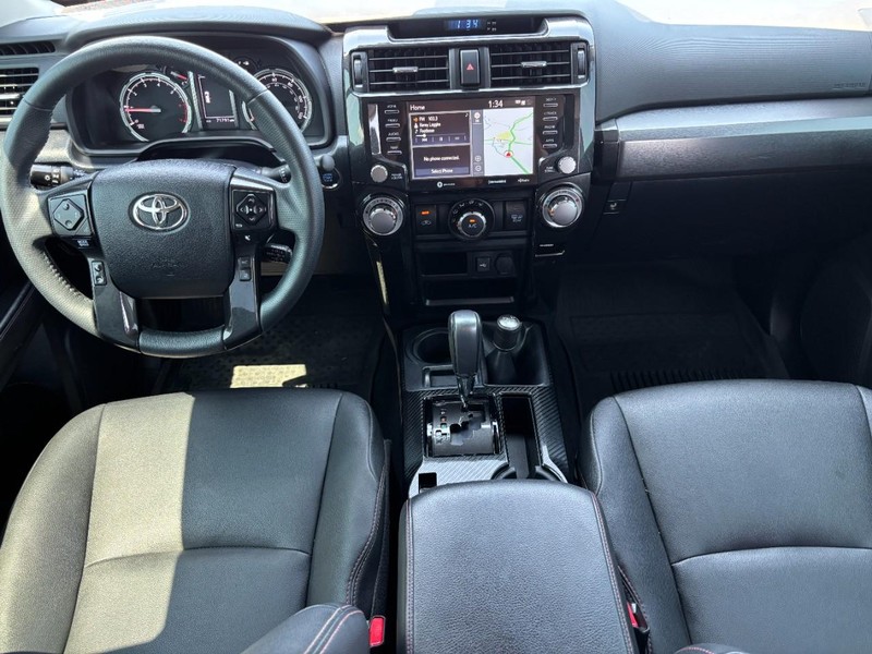 Toyota 4Runner Vehicle Image 11