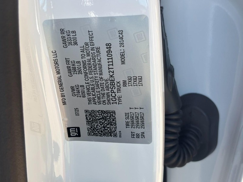 Chevrolet Colorado Vehicle Image 21
