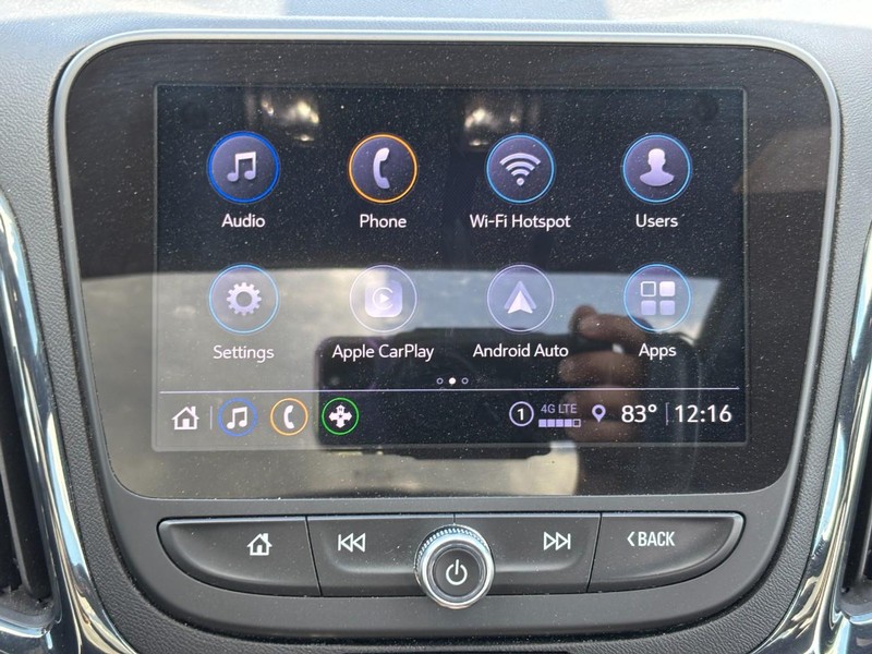 Chevrolet Equinox Vehicle Image 13