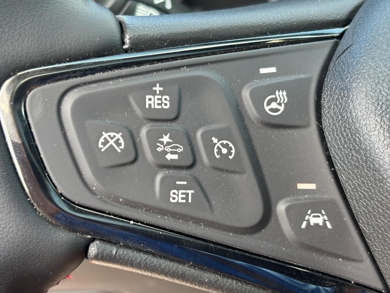 Chevrolet Equinox Vehicle Image 17