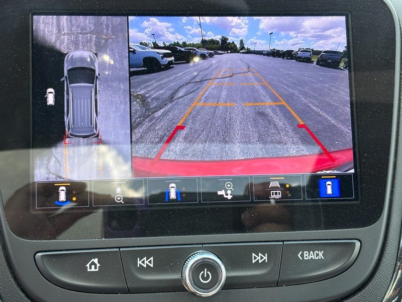 Chevrolet Equinox Vehicle Image 21