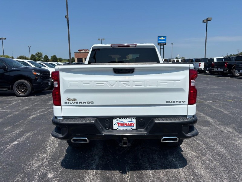 Chevrolet Silverado 1500 Vehicle Image 05