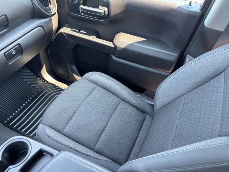 Chevrolet Silverado 1500 Vehicle Image 15