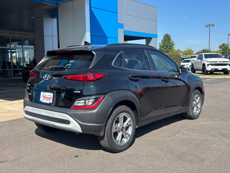 Hyundai Kona Vehicle Image 03