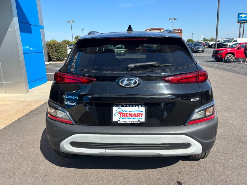 Hyundai Kona Vehicle Image 05