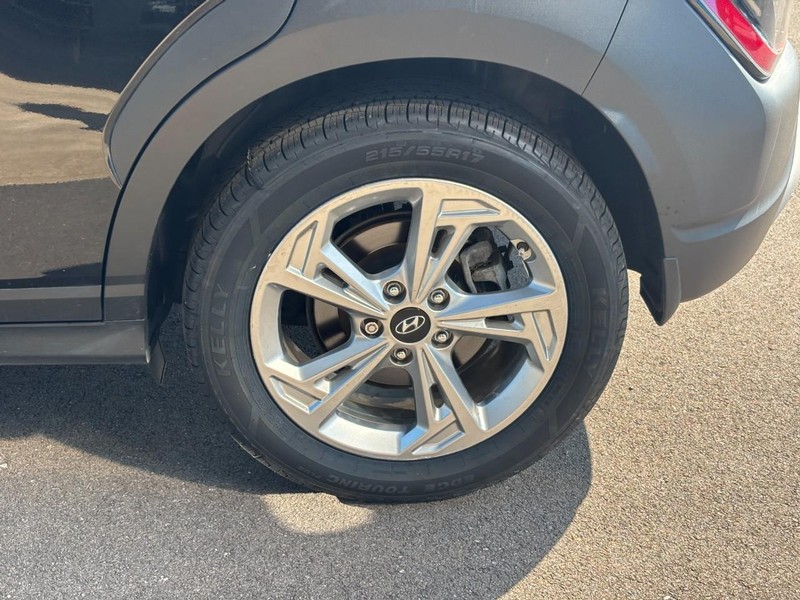 Hyundai Kona Vehicle Image 07