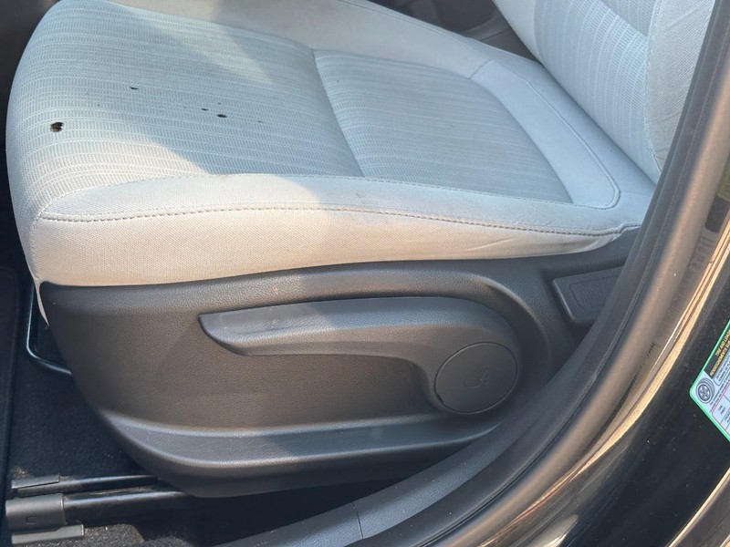 Hyundai Kona Vehicle Image 24