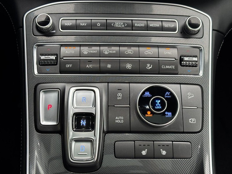 Hyundai Santa Fe Vehicle Image 14