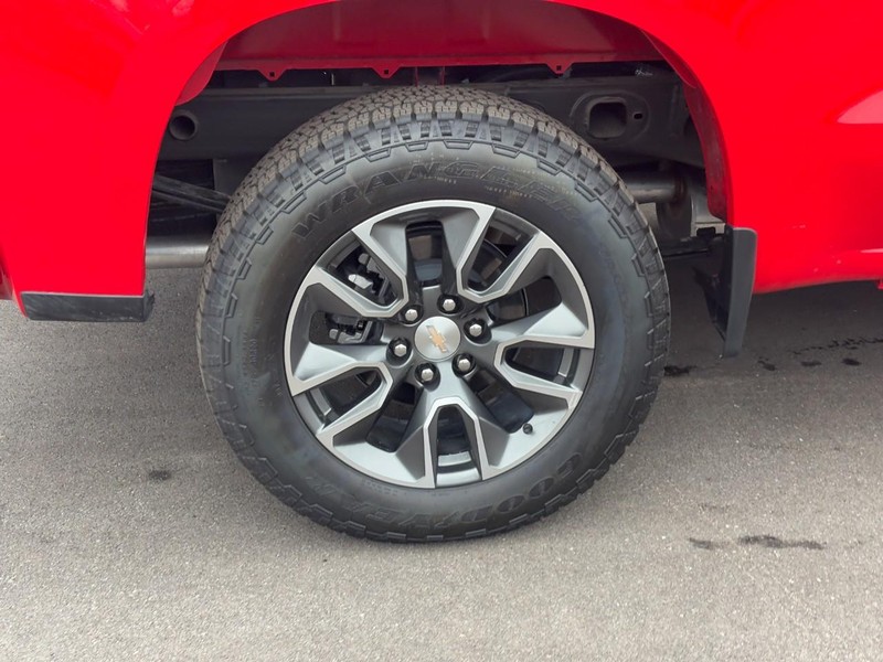 Chevrolet Silverado 1500 Vehicle Image 04