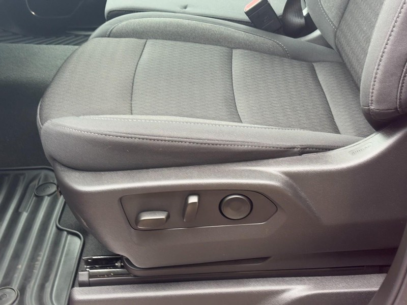 Chevrolet Silverado 1500 Vehicle Image 18