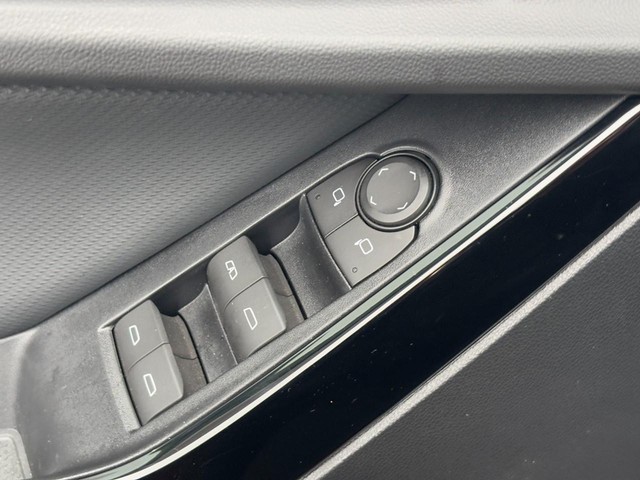 2026 Chevrolet Equinox LT - Photo 17