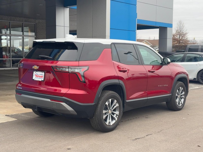 Chevrolet Equinox Vehicle Image 03