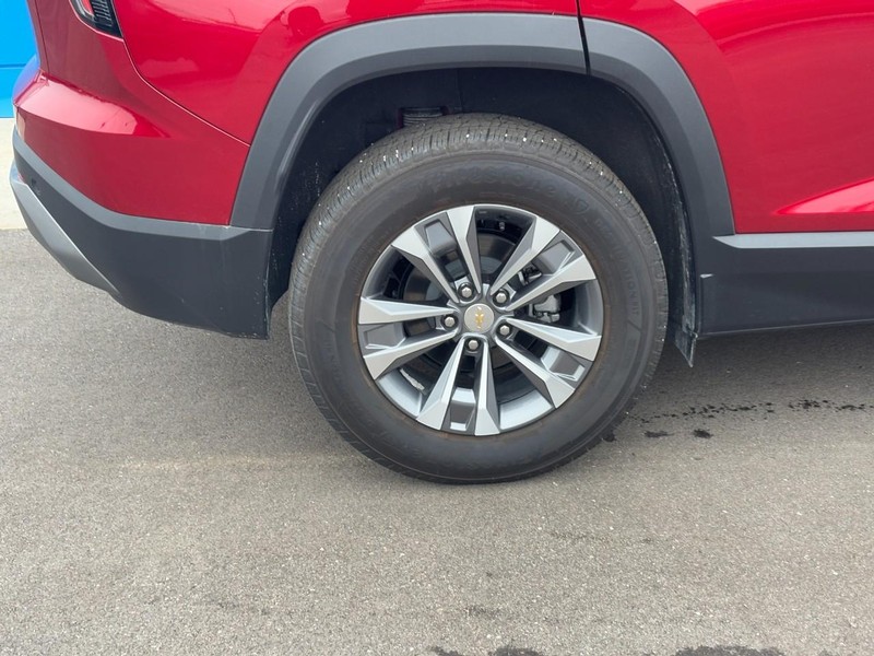 Chevrolet Equinox Vehicle Image 04