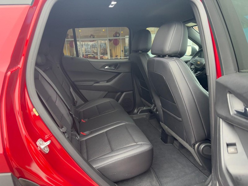 Chevrolet Equinox Vehicle Image 05