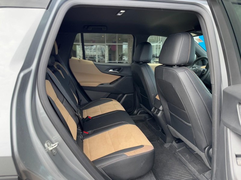 Chevrolet Equinox Vehicle Image 05