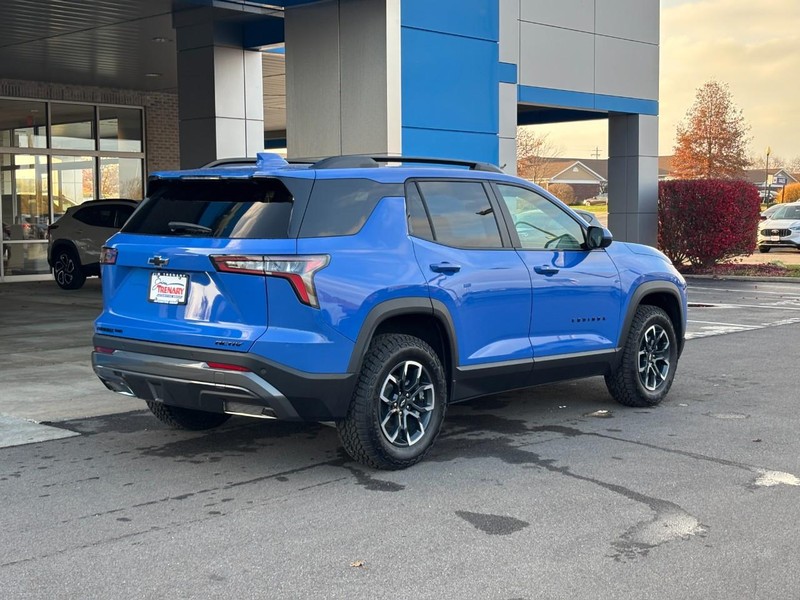 Chevrolet Equinox Vehicle Image 03