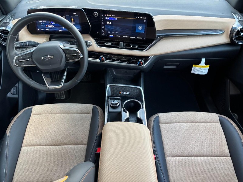 Chevrolet Equinox Vehicle Image 06