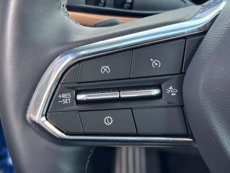 Chevrolet Equinox Vehicle Image 12